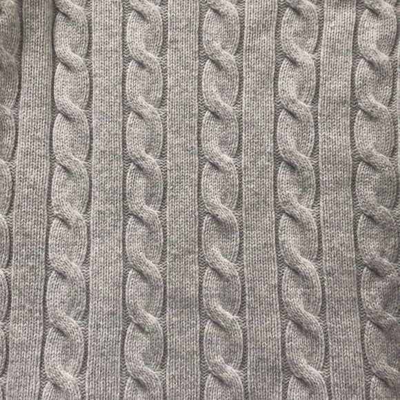 Aritzia Sunday Best Gray Cable Knit Women's Sweater - Picture 7 of 12